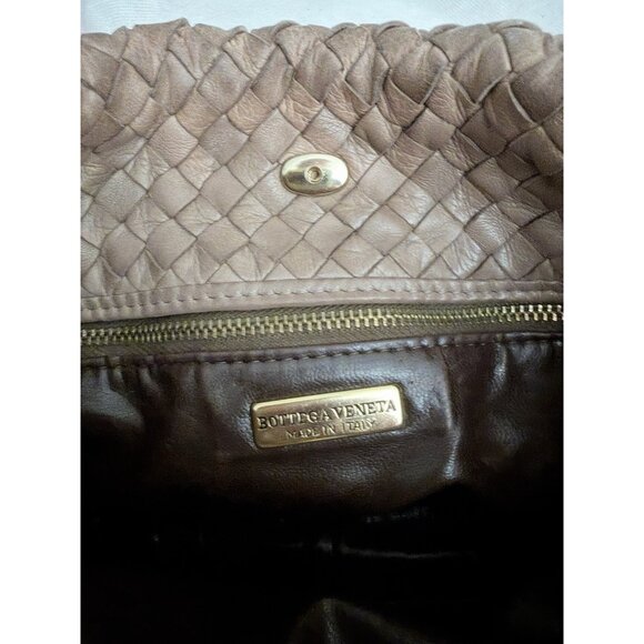 Vintage Bottega Veneta Camel Leather Crossbody Shoulder Bag Italy Authentic - Picture 2 of 8